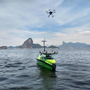 持續海上監測 通過自動停機坪 巴西在無人船上自主起降無人機 ...