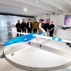 中國商飛考察氫航科技，共推氫動力航空發展